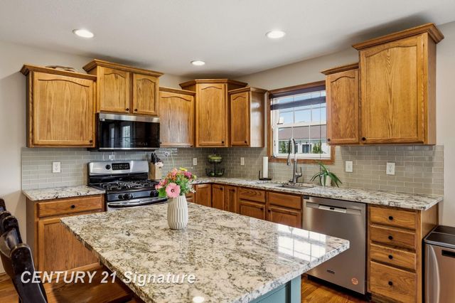 2207 Satkowiak Drive, Bay City, MI 48706