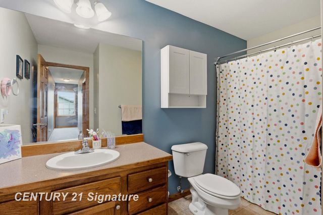 2207 Satkowiak Drive, Bay City, MI 48706