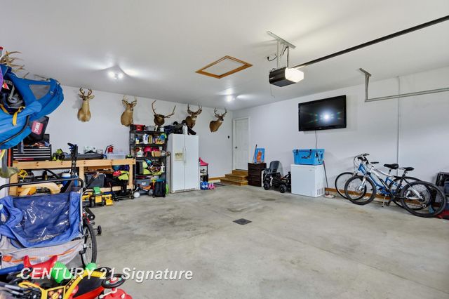 2207 Satkowiak Drive, Bay City, MI 48706