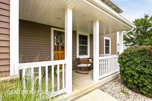 2207 Satkowiak Drive, Bay City, MI 48706