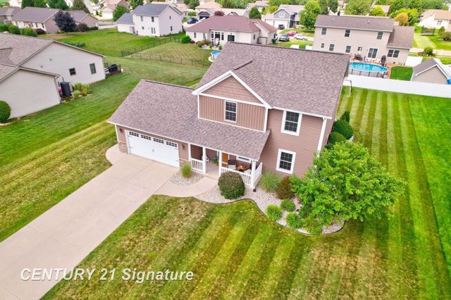 2207 Satkowiak Drive, Bay City, MI 48706