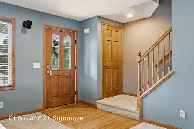2207 Satkowiak Drive, Bay City, MI 48706