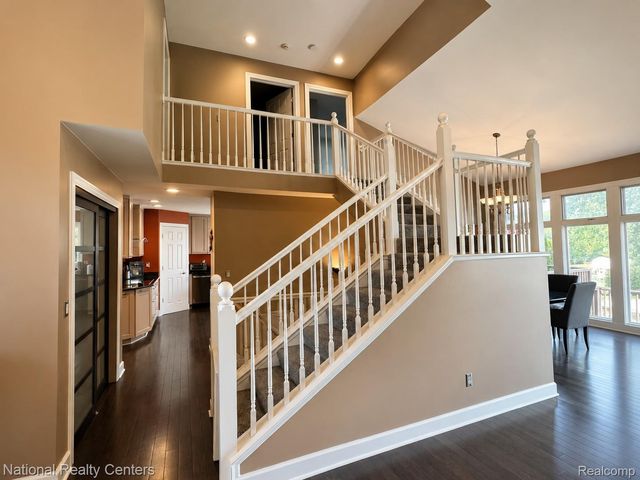 3380 E Benstein Road W, Commerce Charter Township, MI 48382