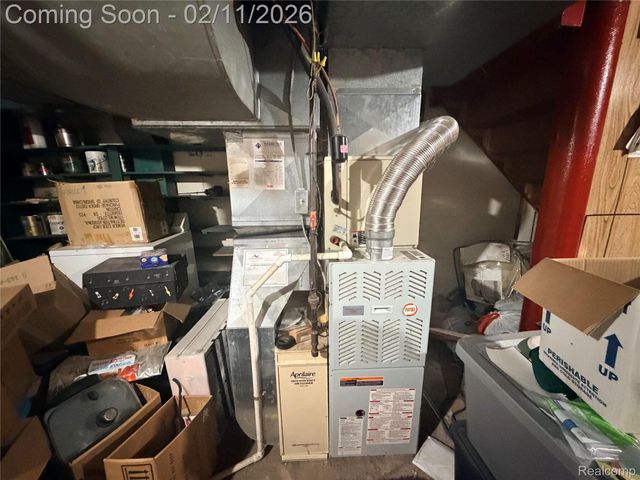 2122 Cedar Street, Delhi Charter Township, MI 48842