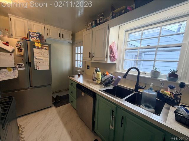 2122 Cedar Street, Delhi Charter Township, MI 48842