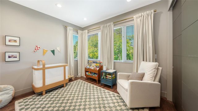 543 COLUMBIA COURT, Sarasota, FL 34236