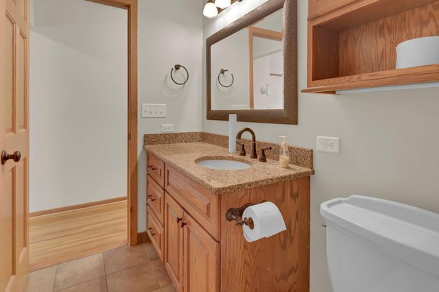 1381 Woodhill Drive, Woodbury, MN 55125
