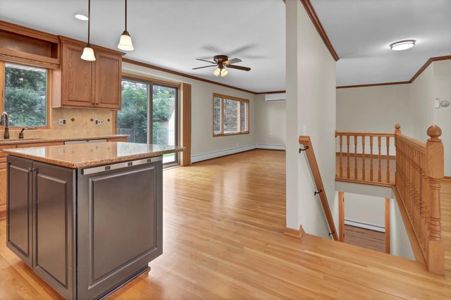 1381 Woodhill Drive, Woodbury, MN 55125