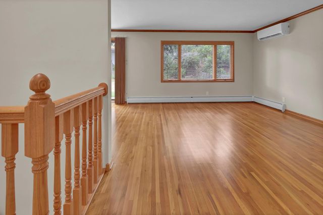 1381 Woodhill Drive, Woodbury, MN 55125
