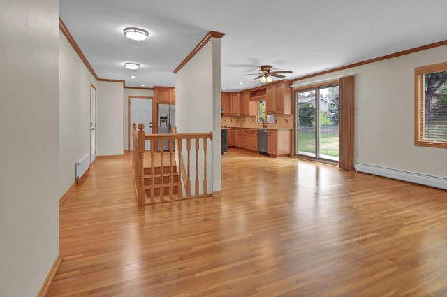 1381 Woodhill Drive, Woodbury, MN 55125