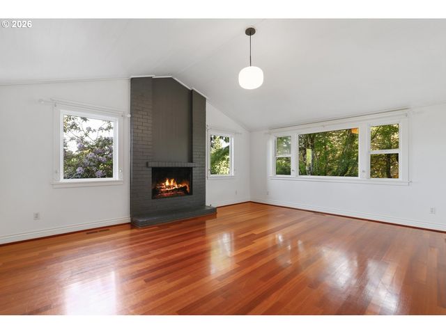 17151 WALL St, Lake Oswego, OR 97034