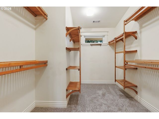 17151 WALL St, Lake Oswego, OR 97034