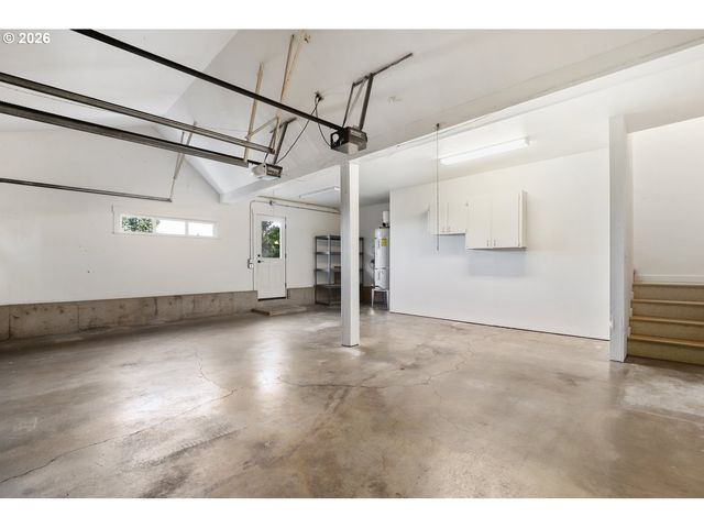 17151 WALL St, Lake Oswego, OR 97034