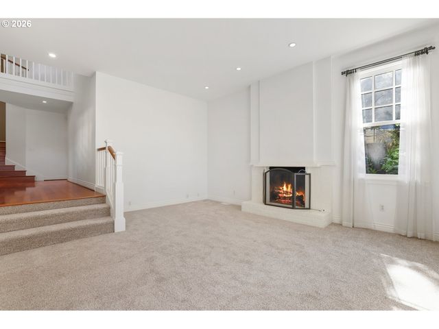 17151 WALL St, Lake Oswego, OR 97034