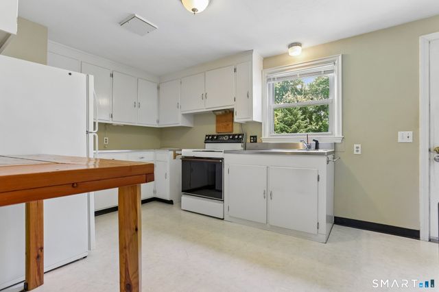 120 Mapleside Drive, Wethersfield, CT 06109