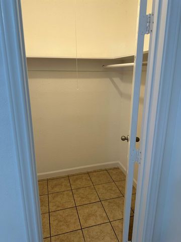 301 Avondale Street 4, Houston, TX 77006