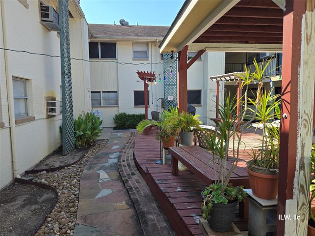 301 Avondale Street 4, Houston, TX 77006