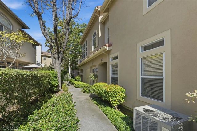 47 Via Madera, Rancho Santa Margarita, CA 92688