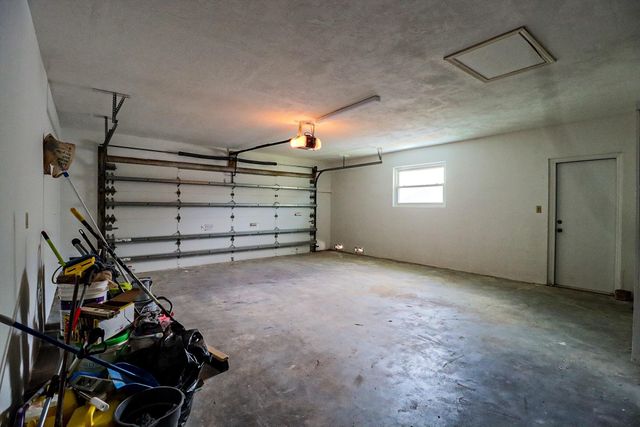 1329 NW 84th Drive NW, Coral Springs, FL 33071