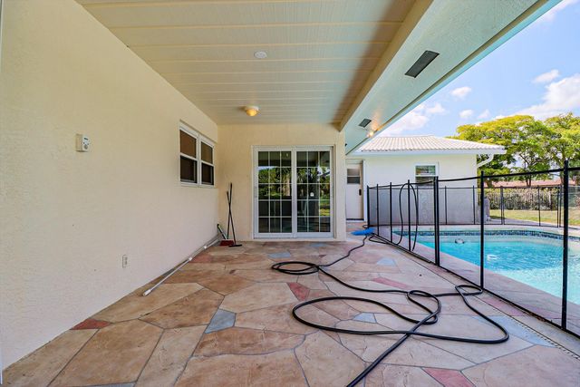 1329 NW 84th Drive NW, Coral Springs, FL 33071