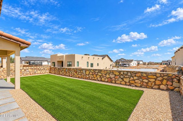 656 Paseo Dulce Avenue, Horizon City, TX 79928