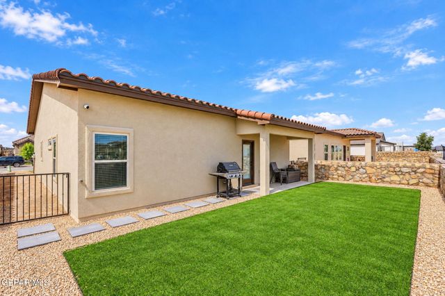 656 Paseo Dulce Avenue, Horizon City, TX 79928