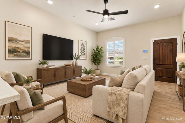 656 Paseo Dulce Avenue, Horizon City, TX 79928