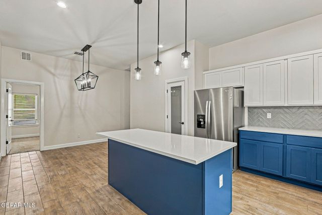 656 Paseo Dulce Avenue, Horizon City, TX 79928