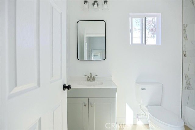 1641 E 50th, Los Angeles, CA 90011