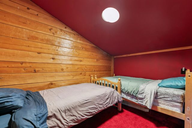 7585 River Road, Truckee, CA 96161