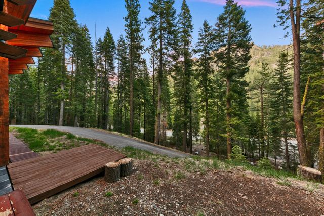 7585 River Road, Truckee, CA 96161