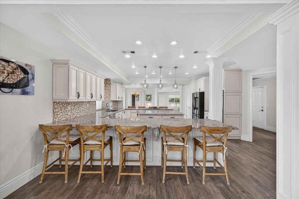 Image 15 of property listing at 12228 Tollhouse Road, Clovis, CA 93619