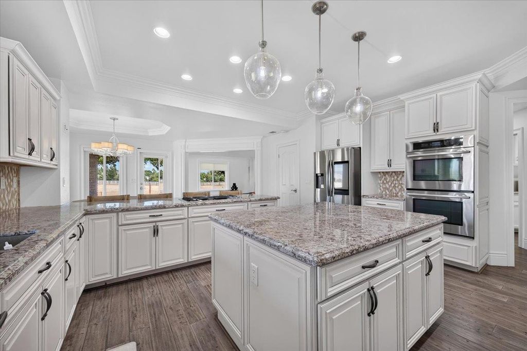 Image 20 of property listing at 12228 Tollhouse Road, Clovis, CA 93619
