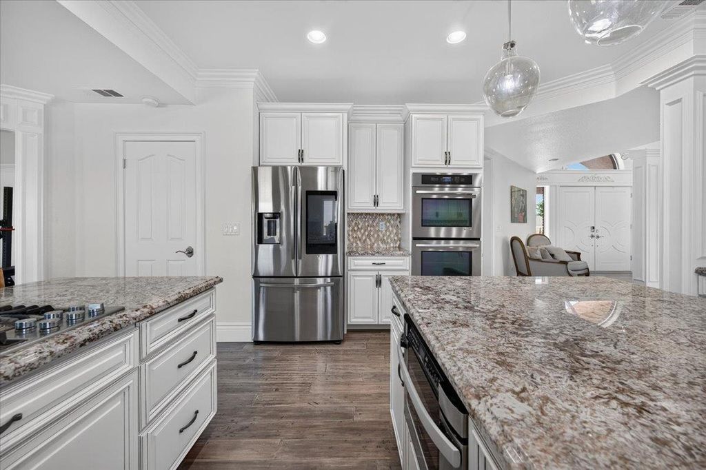 Image 21 of property listing at 12228 Tollhouse Road, Clovis, CA 93619