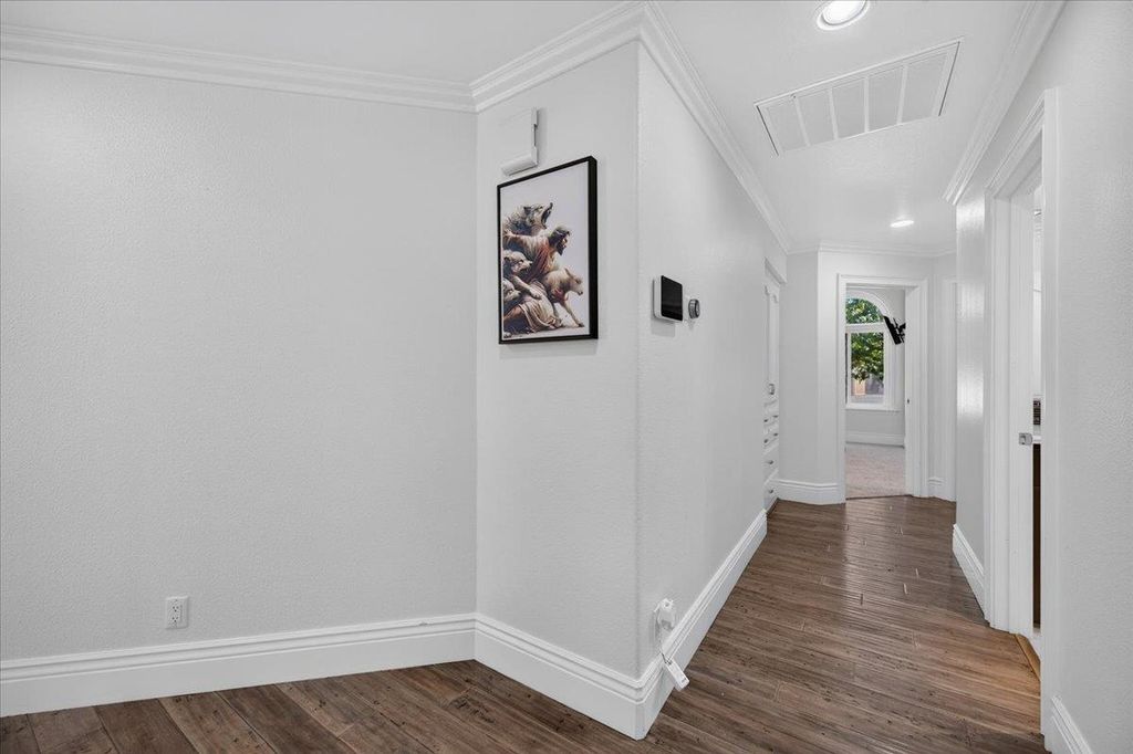 Image 31 of property listing at 12228 Tollhouse Road, Clovis, CA 93619