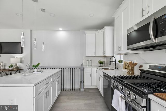 6506 N PARK AVE, Philadelphia, PA 19126