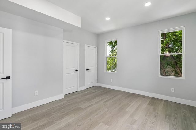 6506 N PARK AVE, Philadelphia, PA 19126