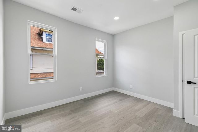 6506 N PARK AVE, Philadelphia, PA 19126