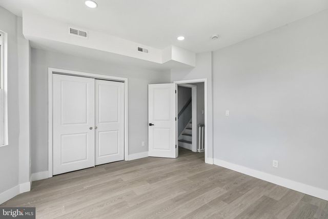 6506 N PARK AVE, Philadelphia, PA 19126