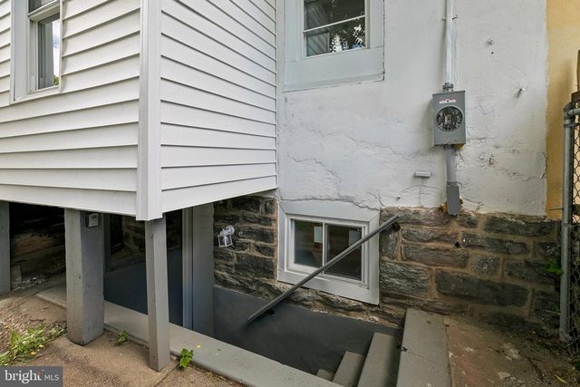 6506 N PARK AVE, Philadelphia, PA 19126