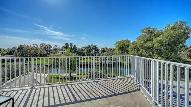7430 COVE TERRACE, Sarasota, FL 34231