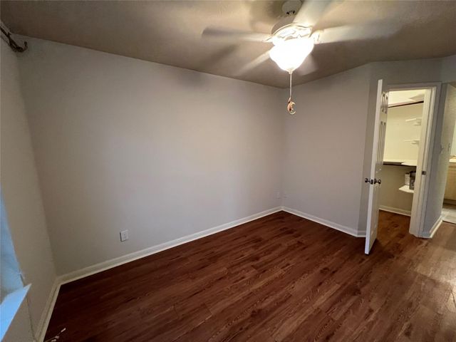 7685 Northcross DR 909, Austin, TX 78757