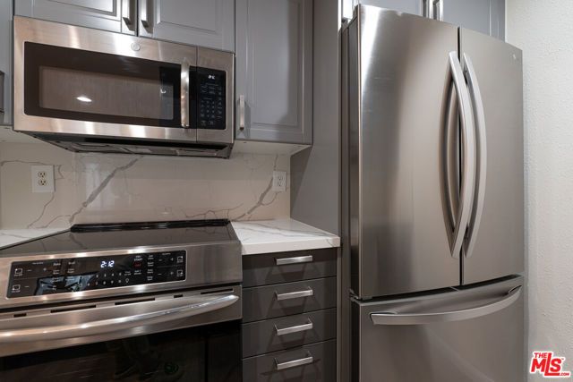 4260 Via Arbolada 116, Los Angeles, CA 90042