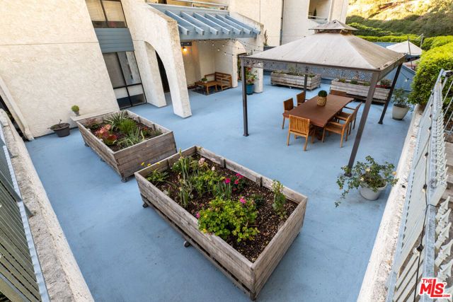 4260 Via Arbolada 116, Los Angeles, CA 90042