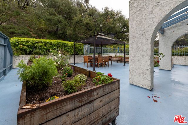 4260 Via Arbolada 116, Los Angeles, CA 90042