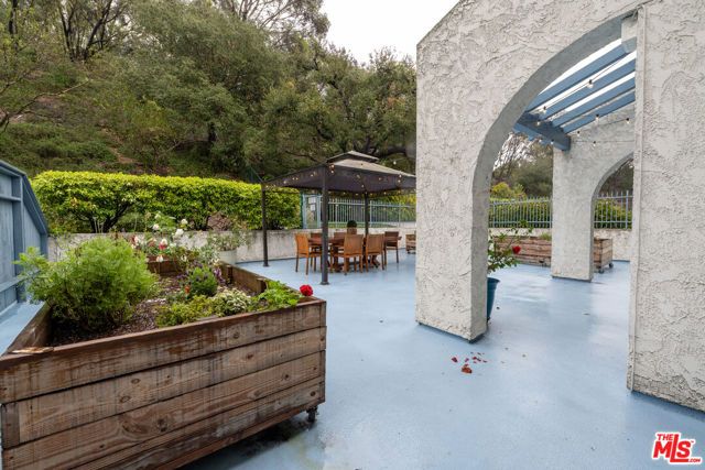 4260 Via Arbolada 116, Los Angeles, CA 90042