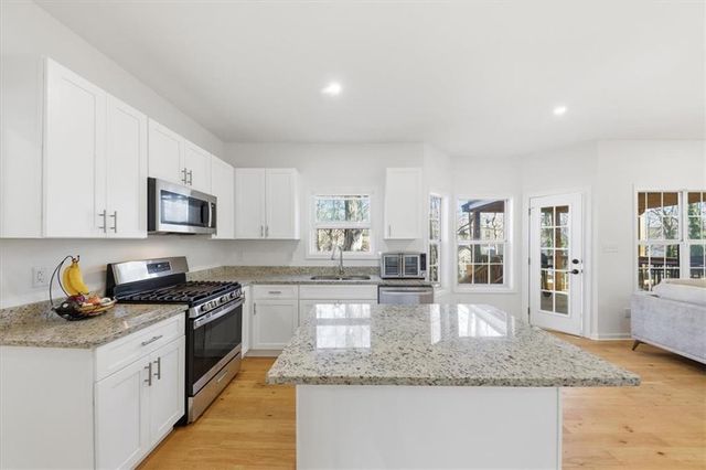 2769 SPRINGFOUNT Trail, Lawrenceville, GA 30043