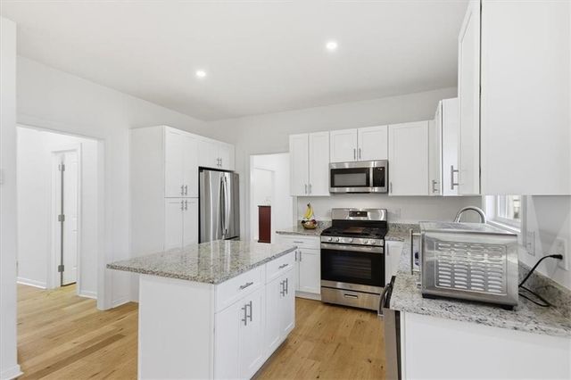 2769 SPRINGFOUNT Trail, Lawrenceville, GA 30043