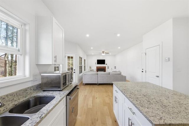 2769 SPRINGFOUNT Trail, Lawrenceville, GA 30043