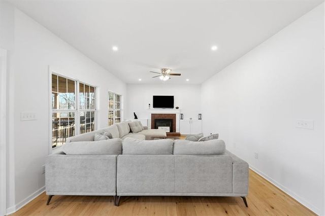 2769 SPRINGFOUNT Trail, Lawrenceville, GA 30043